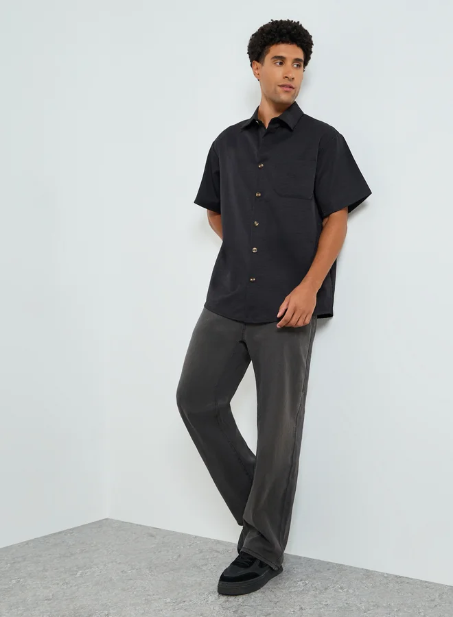 تايك تو Men Black Pocket Detail Short Sleeve Shirt